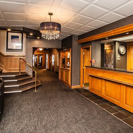 Regent Hotel Revelstoke-3